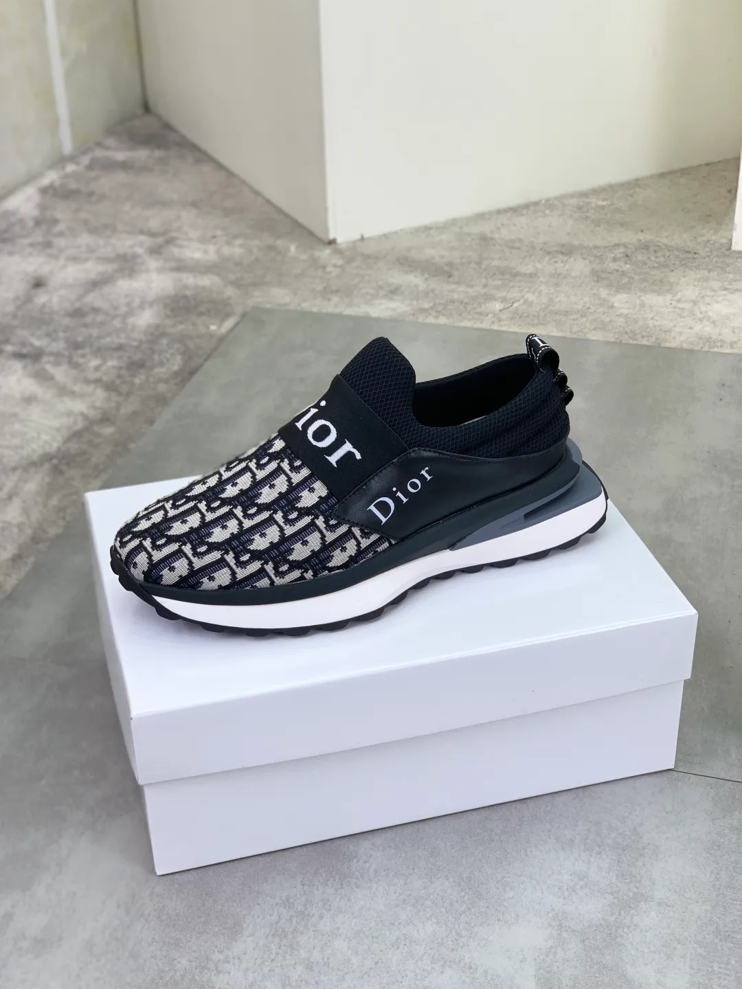 Men's Men's Shoes💰P440💰[New Style]🆘[Dior] 2025 Dior Original Lace-up Low-top Men's Shoes Classic casual shoes 🔥This model is the official classic model, with high quality and made by famous original designers. It is made of high-quality cowhide with original materials➕Comfortable and breathable mesh lining➕Pigskin insole. The perfect last shape and generous and fashionable design have attracted many consumers. Suitable for drivers to drive🚗. What you want is the highest quality in the market. Color: 3️⃣Color code number: 38--44 (45 customized)